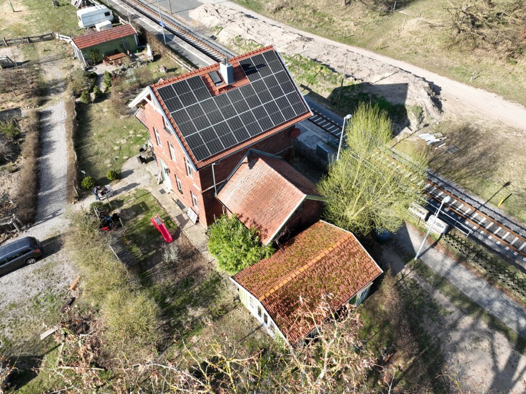 Energieeffiziente Eigenversorgung im privaten Drei-Personen-Haushalt